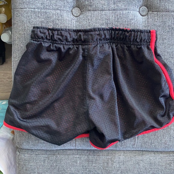 Black & Red Wisconsin Badger Athletic Shorts - Picture 2 of 3